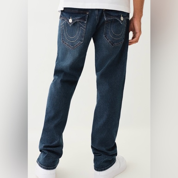 Men’s True Religion Ricky Flap Straight Jeans - Picture 4 of 16